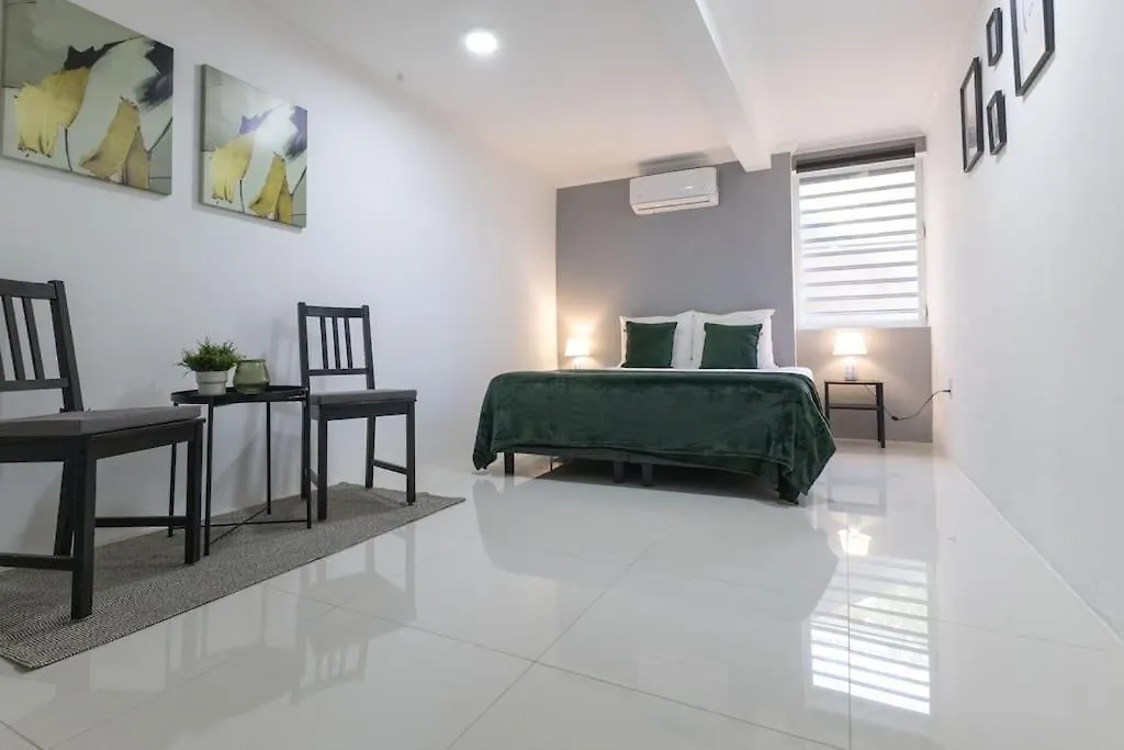 Villa Valdi Breeze # Jan Thiel Willemstad 0*,