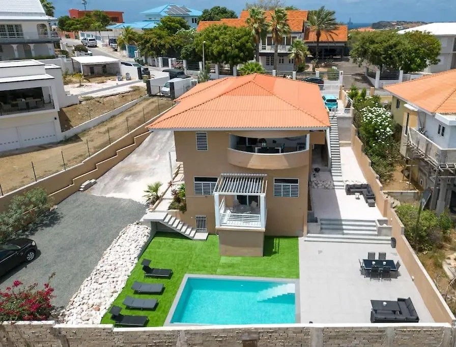 Villa Valdi Breeze # Jan Thiel Willemstad